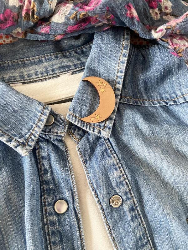 handmade star wooden brooch
