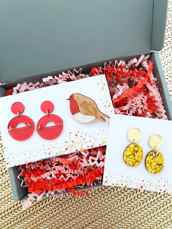 Jewellery Gift Set | Robin Brooch, Gold Nugget Drops & Red Disc Earrings