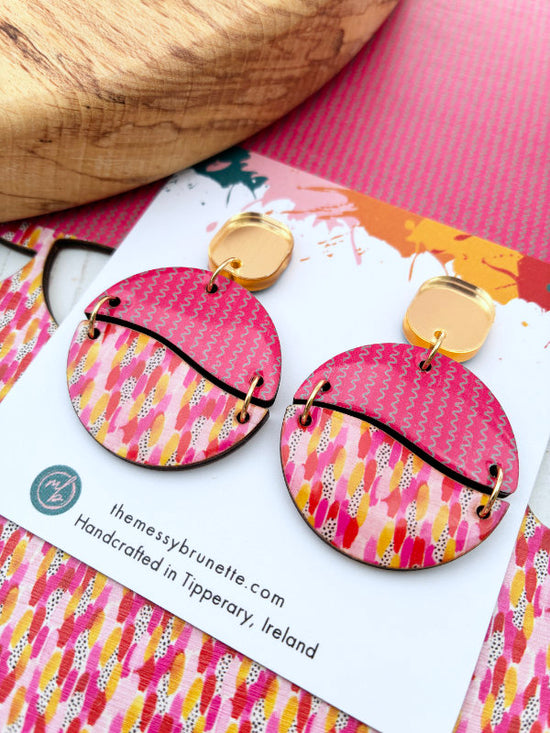 Pink Curve Circle Earrings