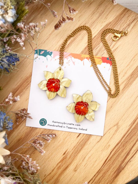 Load image into Gallery viewer, daffodill necklace and brooch the messy brunette
