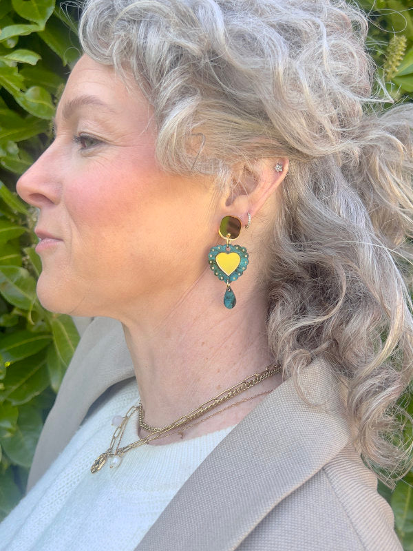 Scallop Heart Earring Drops in Marble Black or Marble Red