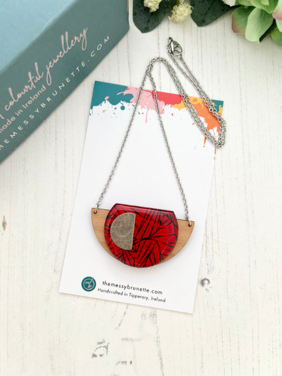 Load image into Gallery viewer, Geometric Red and Black Handmade Necklace
