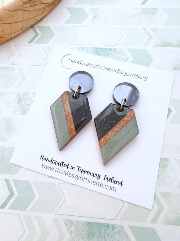Load image into Gallery viewer, Colour Block Dangle Earrings Jewelry Grey + Green The Messy Brunette
