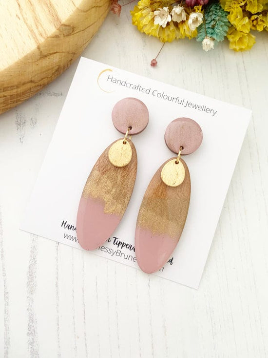 Load image into Gallery viewer, Long Oval Hand Painted Earrings Earrings Pastel Mauve The Messy Brunette
