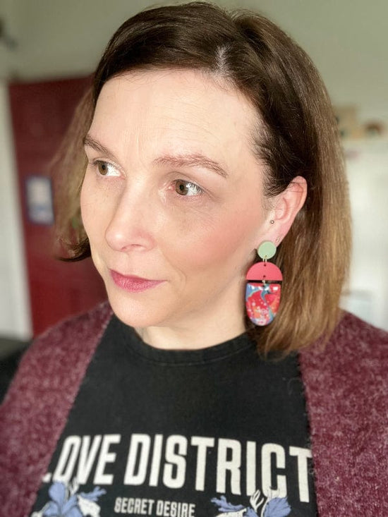 Red & Green Marble Earrings earrings The Messy Brunette